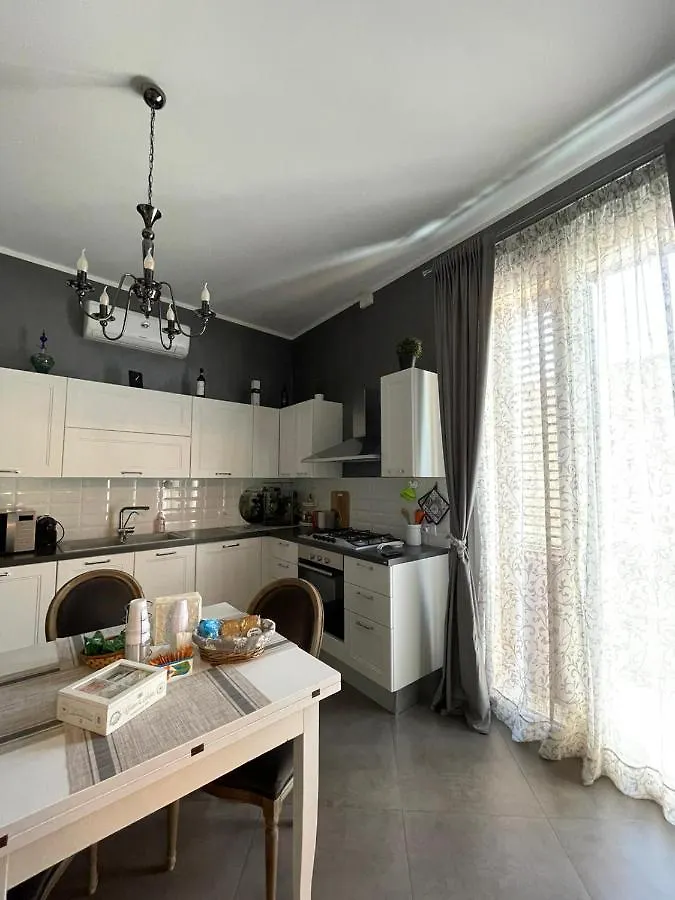 La Baronessa Apartment Palermo 0*,  Italy
